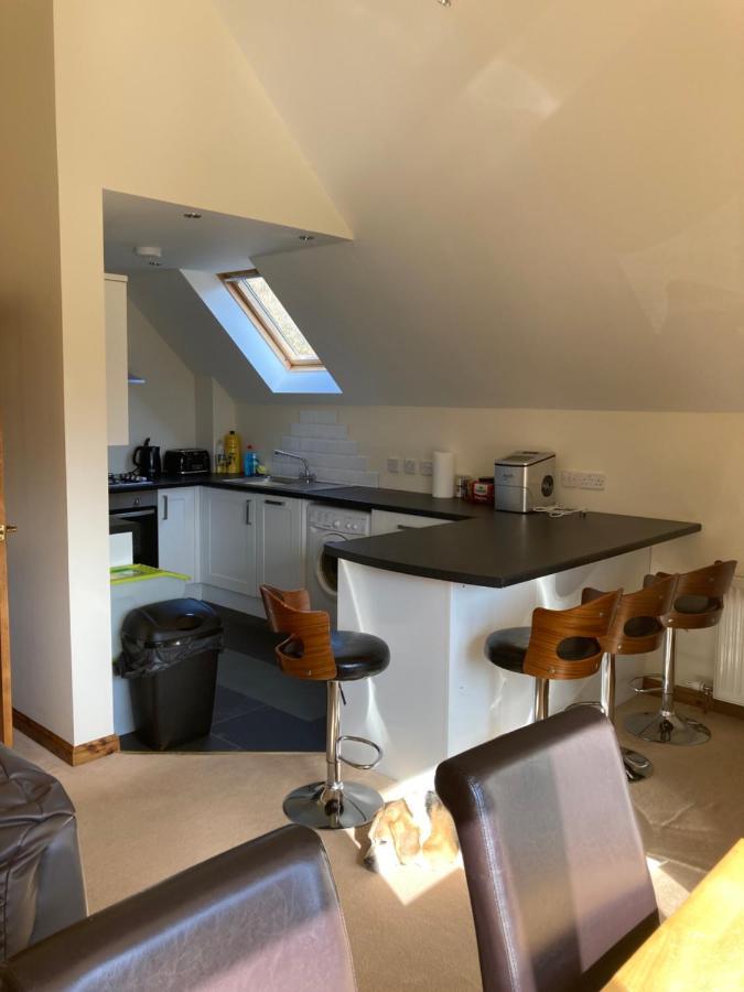 Springbank Apartment - Sleeps 4 - Pet Friendly Fort William Luaran gambar