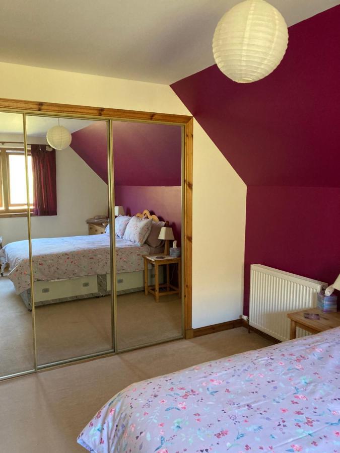 Springbank Apartment - Sleeps 4 - Pet Friendly Fort William Luaran gambar