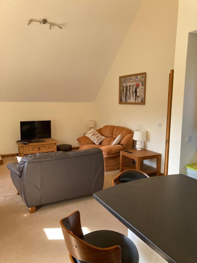 Springbank Apartment - Sleeps 4 - Pet Friendly Fort William Luaran gambar