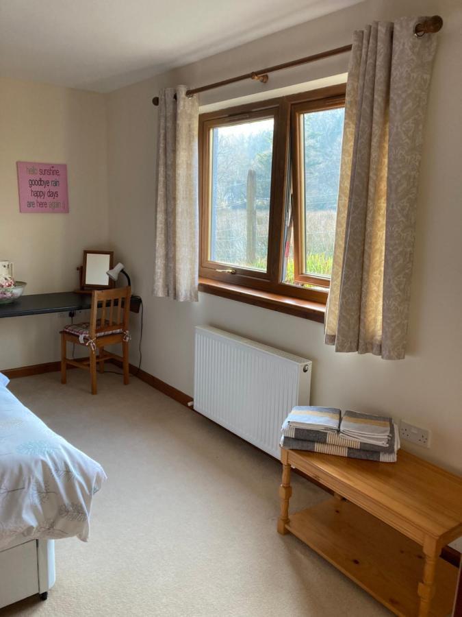 Springbank Apartment - Sleeps 4 - Pet Friendly Fort William Luaran gambar